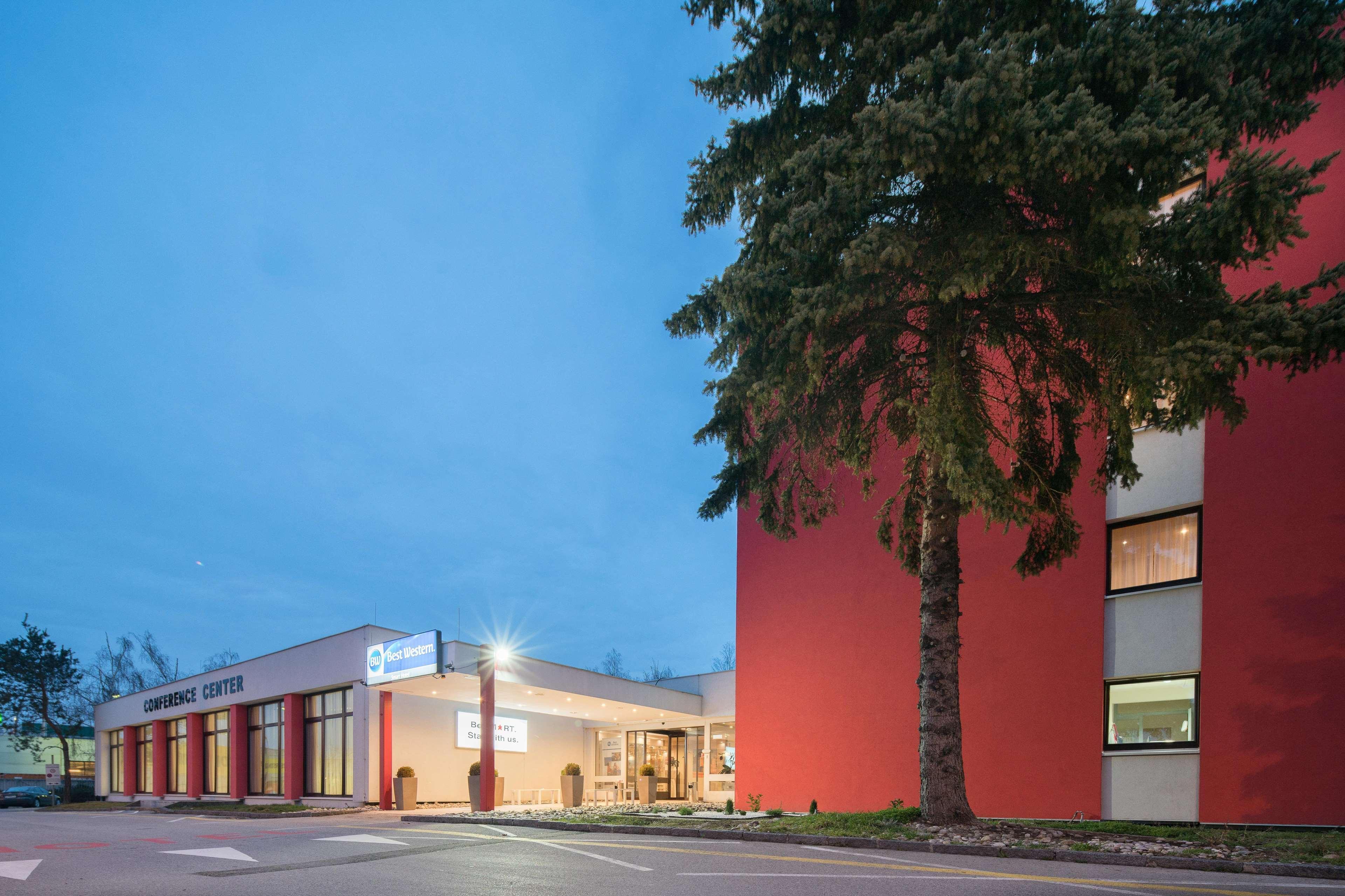 Best Western Smart Hotel Voesendorf Exterior photo
