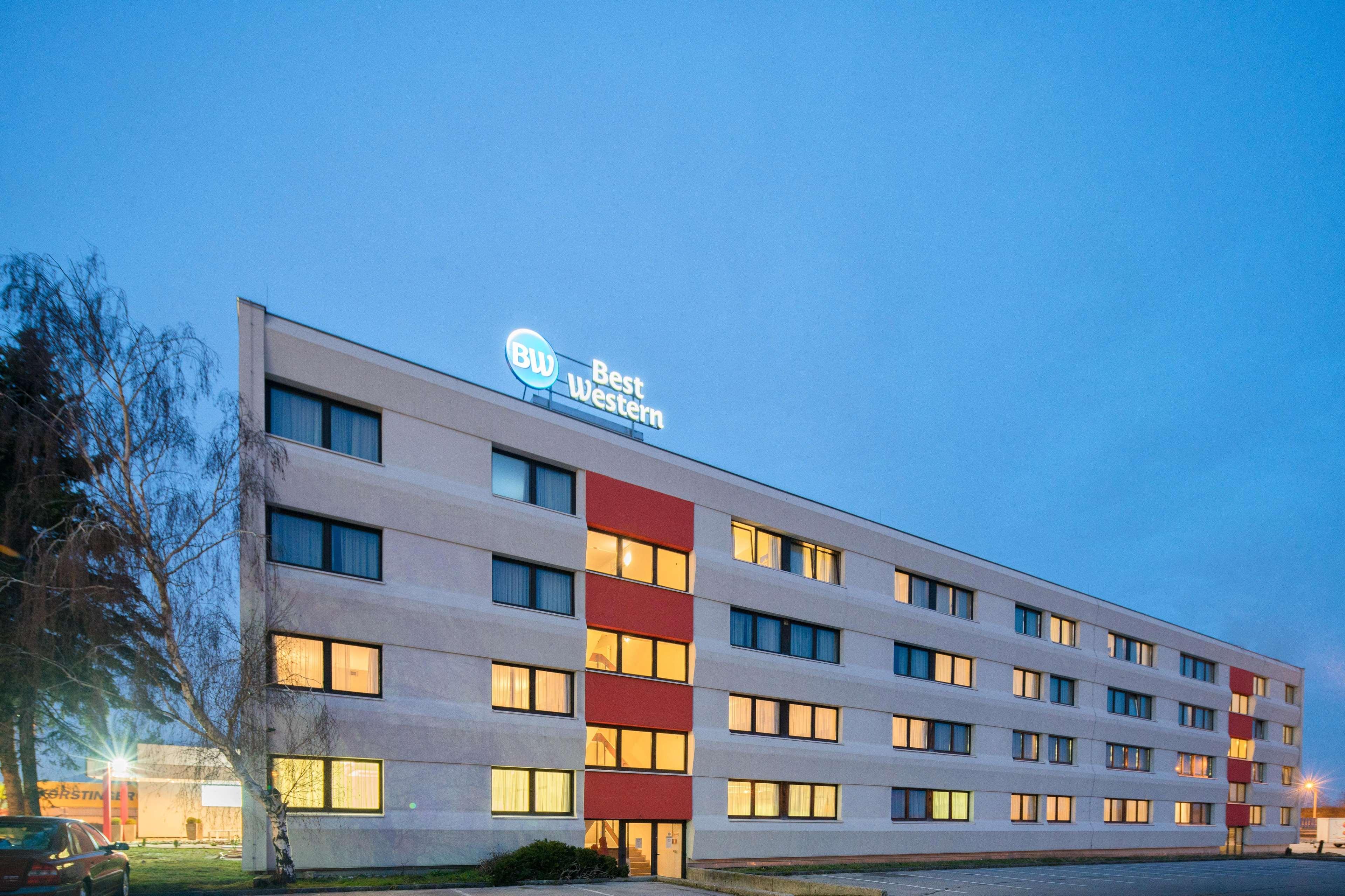 Best Western Smart Hotel Voesendorf Exterior photo